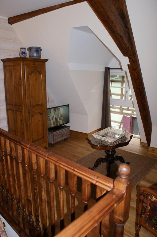 Gites Les Bains Riquewihr Habitación foto