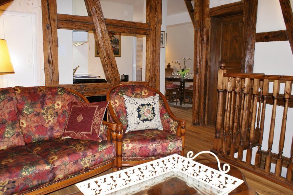Gites Les Bains Riquewihr Habitación foto