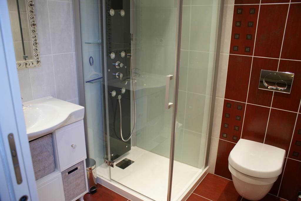 Gites Les Bains Riquewihr Habitación foto