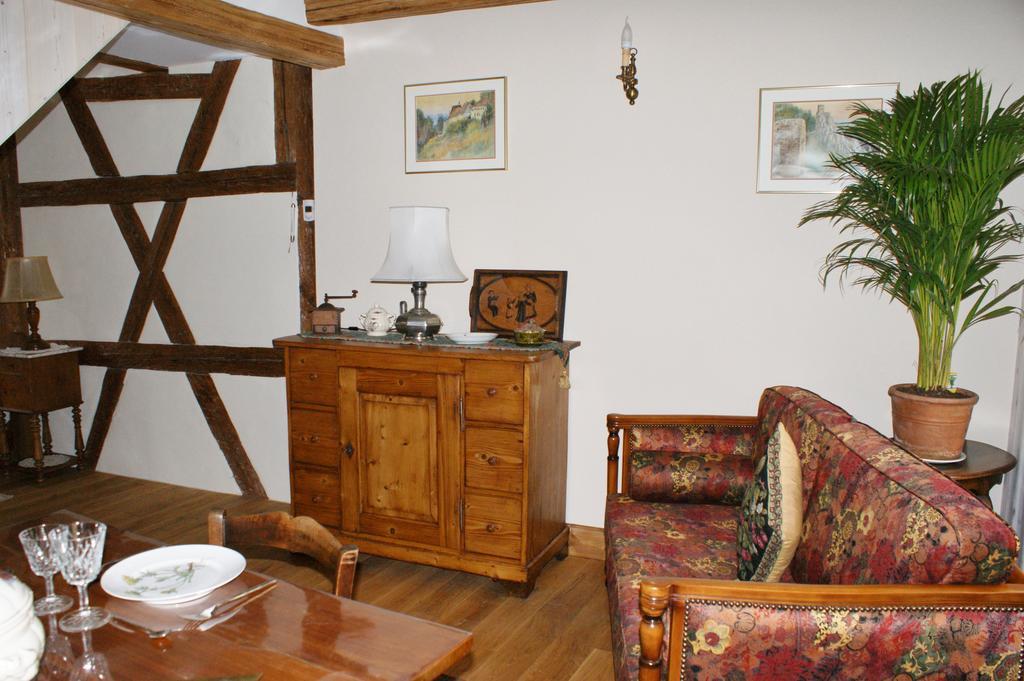 Gites Les Bains Riquewihr Habitación foto