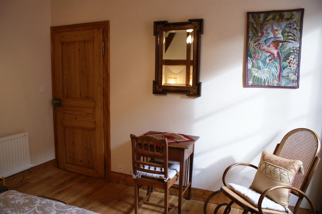 Gites Les Bains Riquewihr Habitación foto